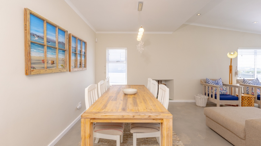 6 Bedroom Property for Sale in Agulhas Western Cape